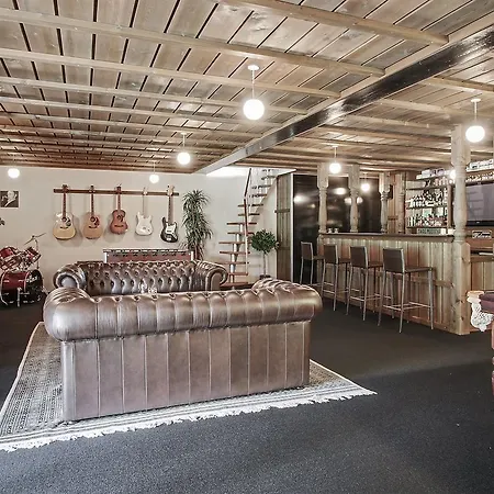 Two-bedroom Holiday In 펜션 Hals